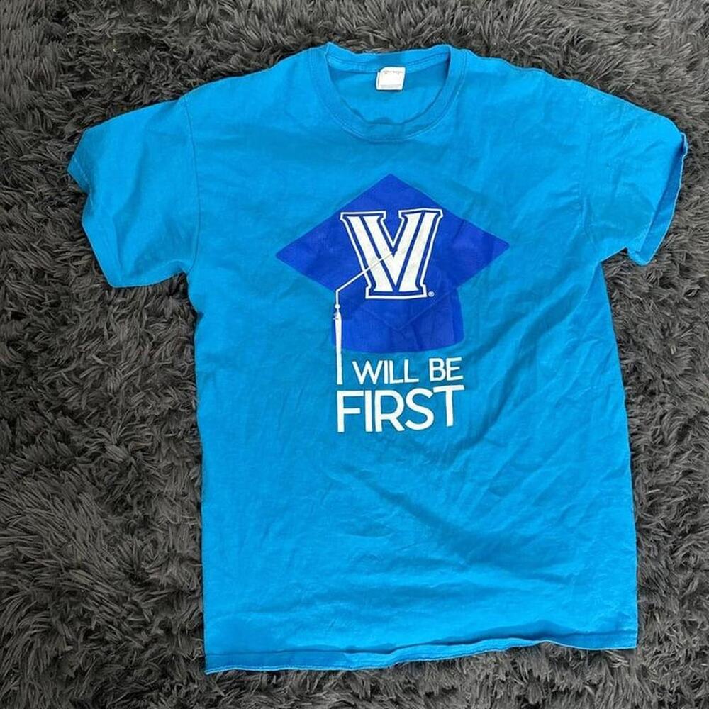 Blue and white villanova graphic